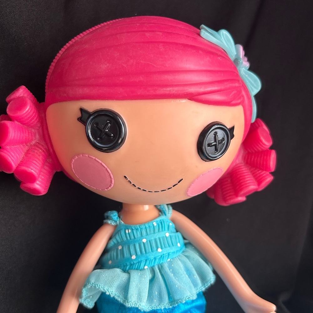 Lalaloopsy Mermaid Coral Sea Shells Doll
Full size doll. 11”